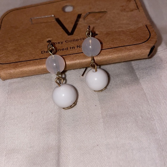 Foxy collection white milky dangle bead earrings - Picture 2 of 5